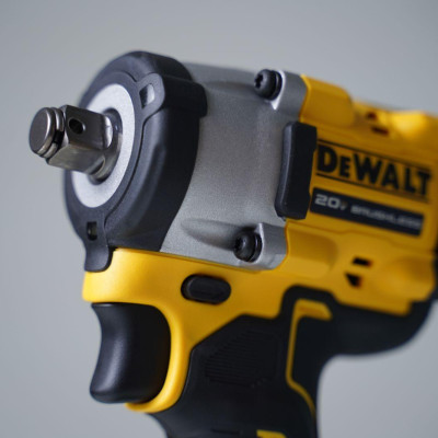 MÁY SIẾT BULONG CẦM TAY 20V DEWALT DCF921N-B1 - HÀNG CHÍNH HÃNG
