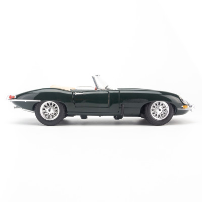 Mô Hình Xe  Jaguar E-Type Cabrio Green 1:18 Bburago - MH-12046