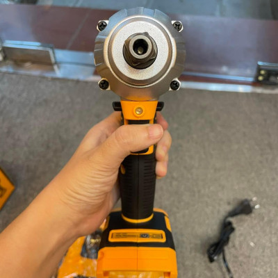MÁY VẶN VÍT, BULONG DÙNG PIN LITHIUM-ION 20V INGCO CIWLI20208 - HÀNG CHÍNH HÃNG