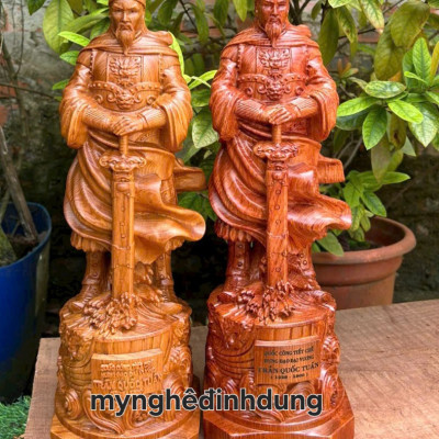 Tượng trần quốc tuấn trần hưng đạo vương bằng gỗ hương đá  cao 50cm
