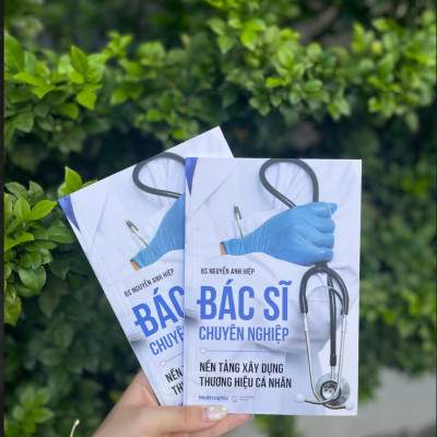 Bác Sĩ Chuyên Nghiệp - Nền Tảng Xây Dựng Thương Hiệu Cá Nhân - Alpha Books