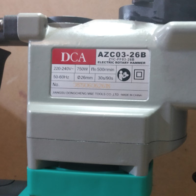 Máy Khoan Đục Bê Tông DCA AZC03-26B (750W) 