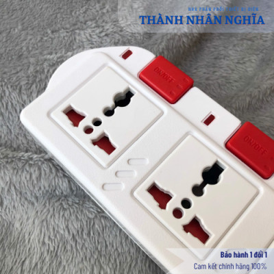 Ổ cắm Điện Quang ĐQ ESK SM750SL (5 lỗ 3 chấu, 5 công tắc)