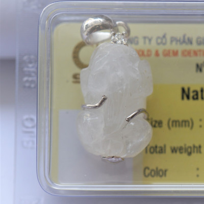 Mặt dây chuyền tỳ hưu thạch anh trắng tự nhiên kiểm định