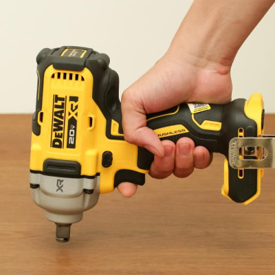 MÁY SIẾT BULONG CẦM TAY 20V DEWALT DCF891N-B1 - HÀNG CHÍNH HÃNG