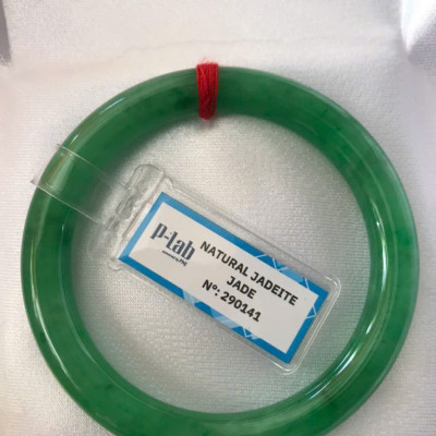 Vòng Tay Nữ Đá Ngọc Cẩm Thạch Tự Nhiên Lý R Ni 50mm Chột 8mm Vòng kiểm định P Lab No 290141 Màu Xanh lý đậm đều bóng đẹp nữ 50kg - 54kg ạ