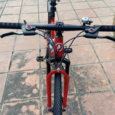 Xe đạp thể thao Limit Racing vành nan, cỡ bánh24 và 26 với 6 màu sắc lựa chọn