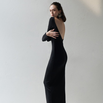 DOTTIE - Đầm midi dài tay khoét lưng - Đen - D0476