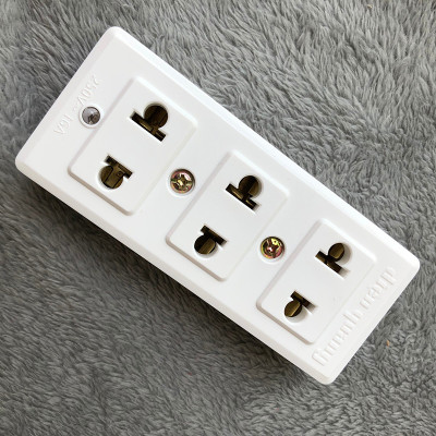 Ổ Cắm Điện Quang ĐQ 004A-02 (3 lỗ Không Dây)