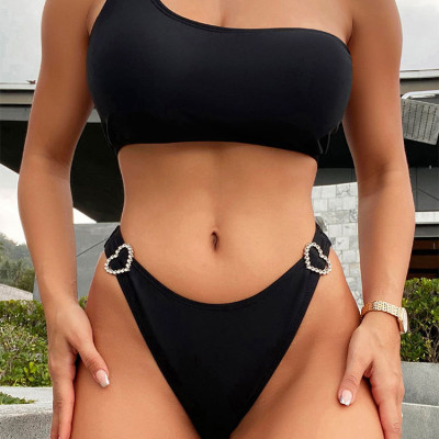 Bộ Bikini đi biển thiết kế quyến rũ thời trang họa tiết trái tim vai lệch