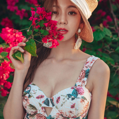 Bikini Hai Mảnh Hoa Hồng Trẻ Trung Dễ Thương AT143 MayHomes