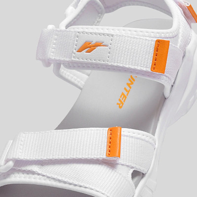 Sandal Biti