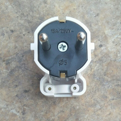 Phích cắm lioa EU RΦ5 tiêu chuẩn Châu Âu