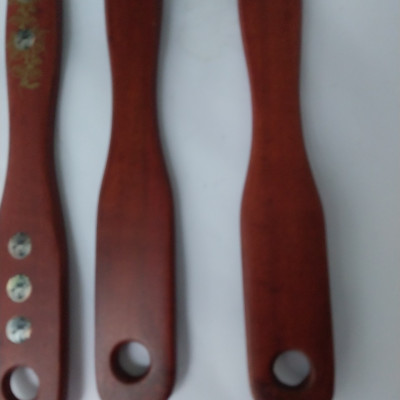 Combo Hai cây gãi lưng gỗ -cây gãi lưng khảm hoa văn