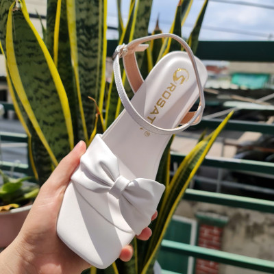 Sandal nữ quai nơ ROSATA RO693 cao 4p - Đỏ, Trắng - HÀNG VIỆT NAM - BKSTORE