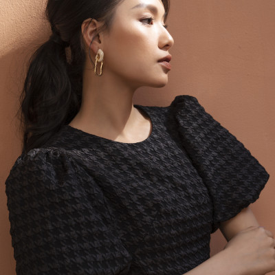 De Leah - Đầm Ôm Midi Đuôi Cá Tay Bồng - Đen