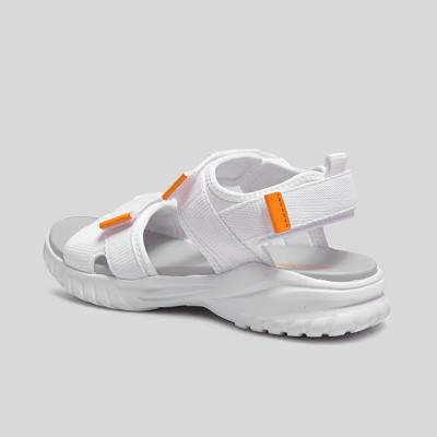 Sandal Biti