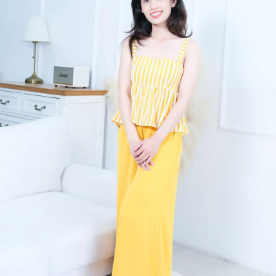 Áo dây mặc nhà LMcation Clara - Sọc Trắng Vàng