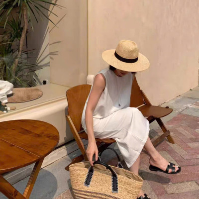 Bộ váy nữ chất linen gồm 1 áo ba lỗ, 1 chân váy suông dáng dài, phong cách Hàn Quốc nhẹ nhàng Bv12