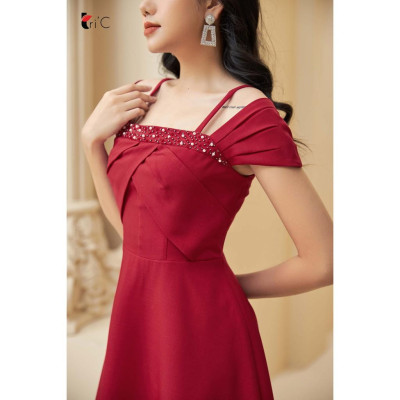 Đầm xòe đắp xếp cầu ngực đính đá Tri