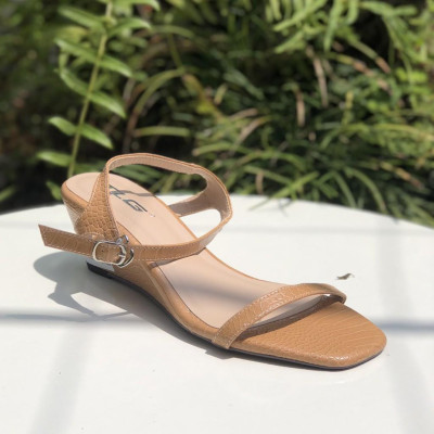 Sandal nữ đế xuồng hot trend  trẻ trung năng động 21417