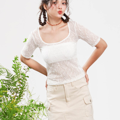 DOTTIE - Áo ngắn tay cổ vuông vải ren - Trắng - T0804