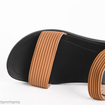 Sandal Biti
