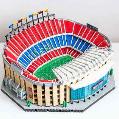 LEGO ADULTS 10284 - Sân Vận Động Bóng Đá FC Barcelona