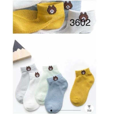 Set 5 tất lưới hình gấu cho bé