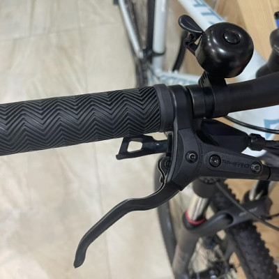 Xe đạp thể thao GIANT 2024 ATX 860 27.5