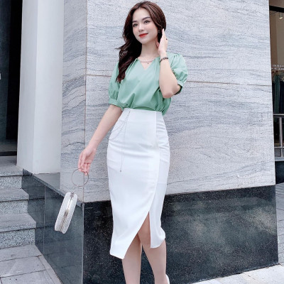 ÁO CỔ V CƯỜM