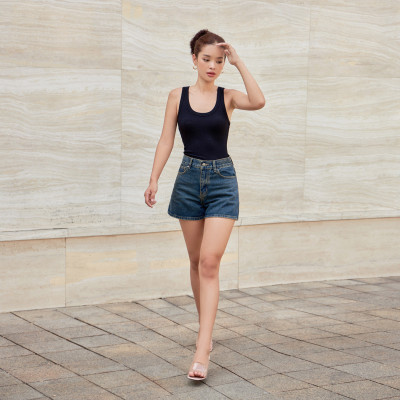 Quần Short Denim Nữ Lưng Vừa Classic Cut Màu Holiday Blue Aaa Jeans