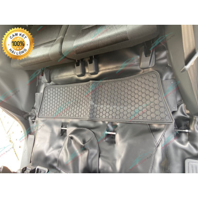 Thảm Lót Sàn Cao Su Đúc Xe Toyota Veloz 2022-23 Mẫu Tổ Ong Cao Su Nissin Không Mùi Cao Cấp