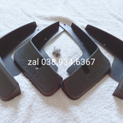 Bộ 4 chắn bùn theo xe dành cho Mitsubishi Xpander 2018-2022 kèm ốc vít