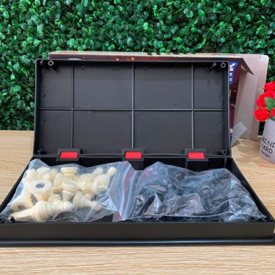 Bộ Cờ Vua Mini Hít Nam Châm Phát Triển Tư Duy Cho Bé Thỏa sức Sáng Tạo Kèm Quân Cờ - Hàng nhập khẩu