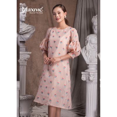 Đầm Voan Chữ A Strawberry Clump Tay Lồng Đèn Maxivic M082226