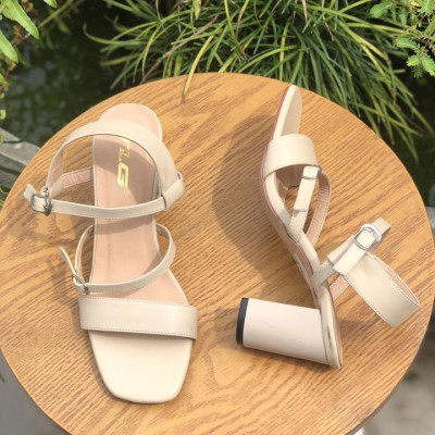 Sandal cao gót hot trend trẻ trung năng động 21284