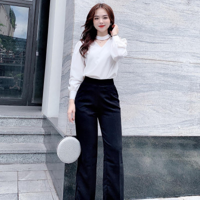 ÁO CỔ V CÁCH ĐIỆU VAI CƯỜM