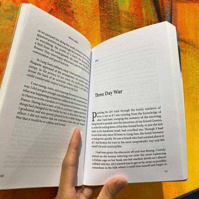 Sách - Hanoi Adieu: A bittersweet memoir of French Indochina by Mandaley Perkins / English Book