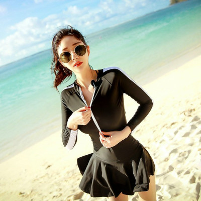 Váy Tắm Biển Dài Tay Liền Thân Chống Nắng