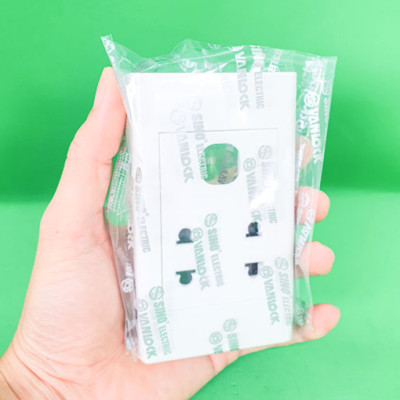 Ổ cắm đôi 2 chấu + 1 module hạt tròn Sino Vanlock S18U2X