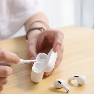 Bút Vệ Sinh Loa Tai Nghe Cầm Tay 3 Trong 1 Tiện Lợi