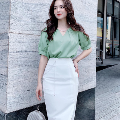 ÁO CỔ V CƯỜM
