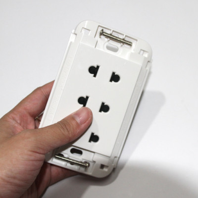 Ổ cắm ba 2 chấu S18U3 Sino 