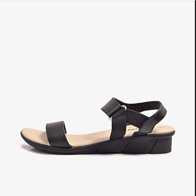 Sandal Biti