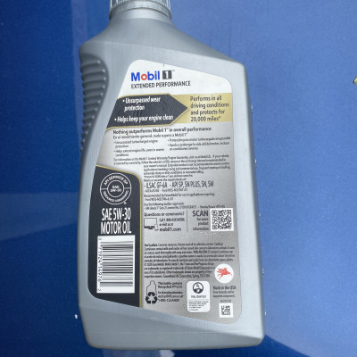 Nhớt Mobil 1 5w30 chính hãng cho xe dưới 40 nghìn km.