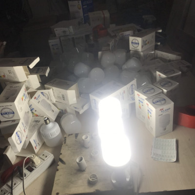 BÓNG ĐÈN LED TRỤ 5W ánh sáng trắng, công suất đủ