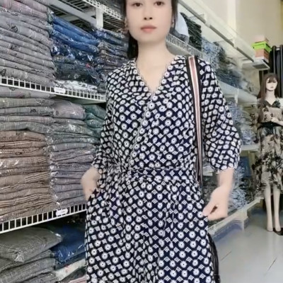Jum đùi Myqlothing thêu sắc xảo trực tiếp trên chất liệu